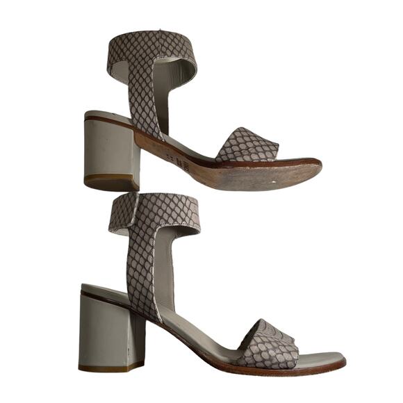 VINCE Josslyn Leather Snake Block Heel Ankle Strap Sandals Open Toe Gray 8 Italy - Picture 4 of 11